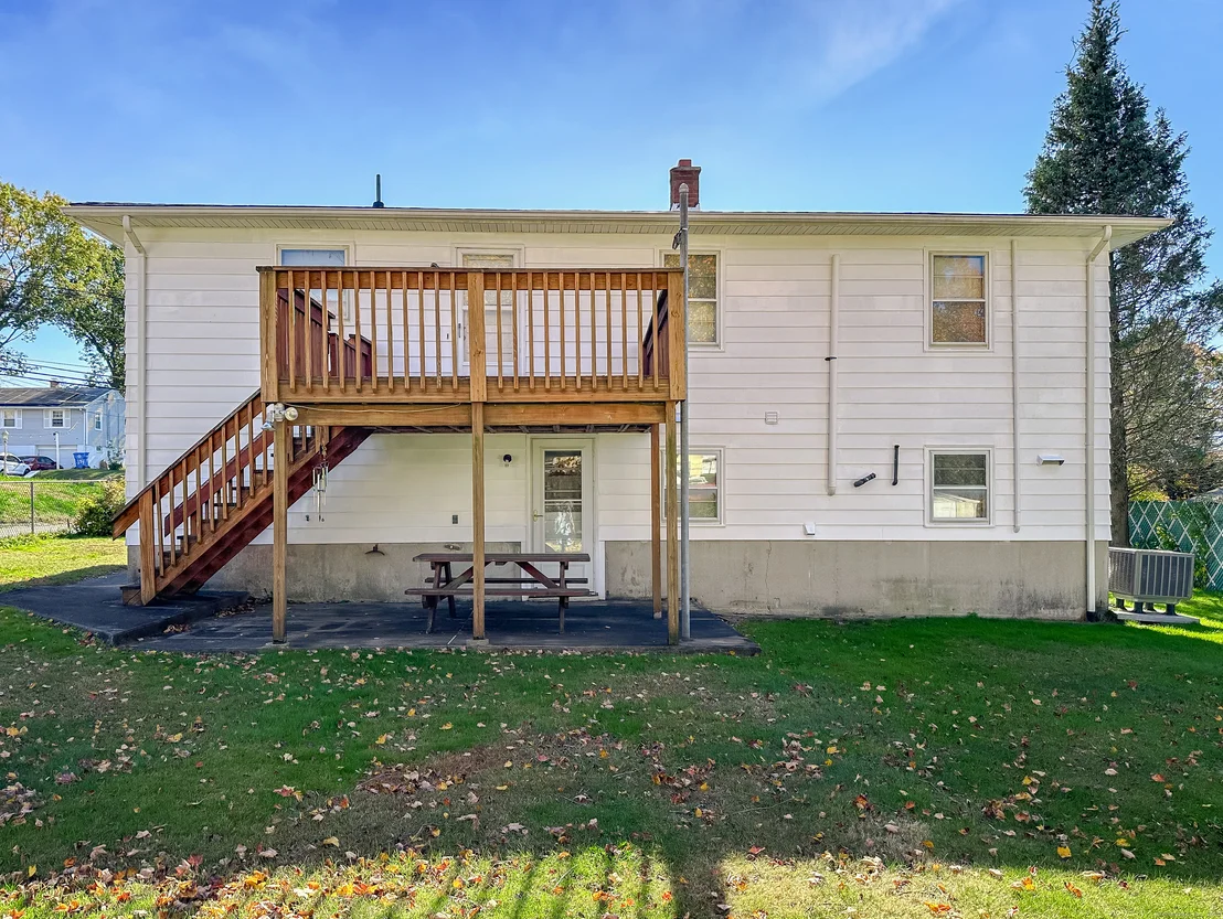 Photo of 379 Scott Road