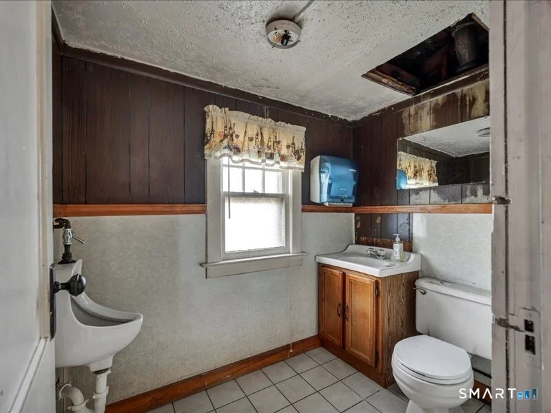 Photo of 61 Maple Avenue