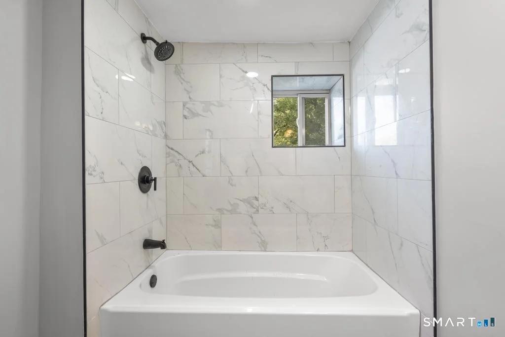 Photo of 6 Lee Avenue