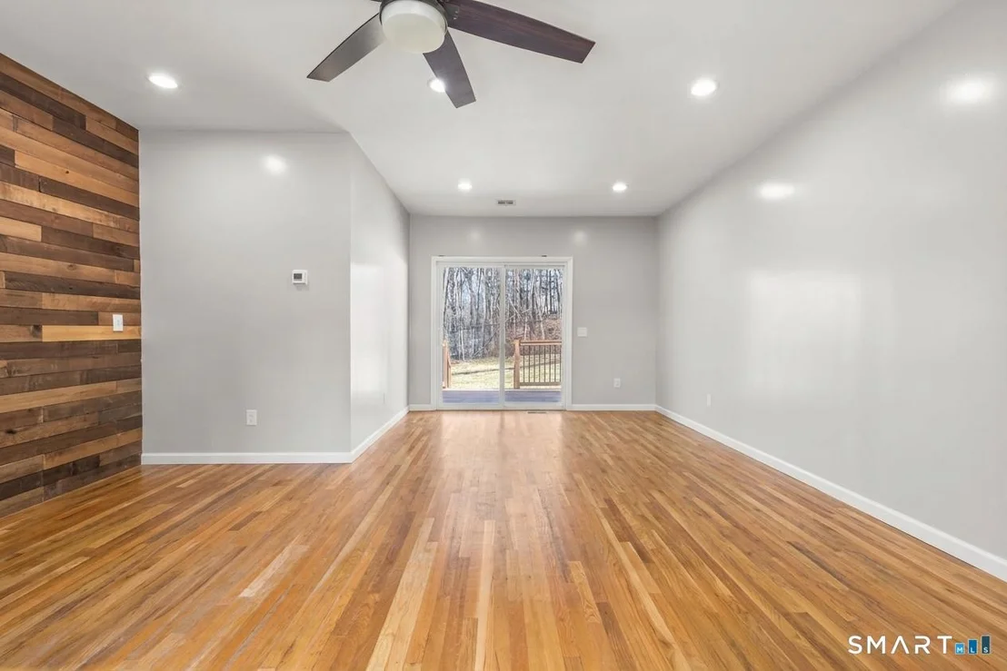 Photo of 10 Karen Boulevard