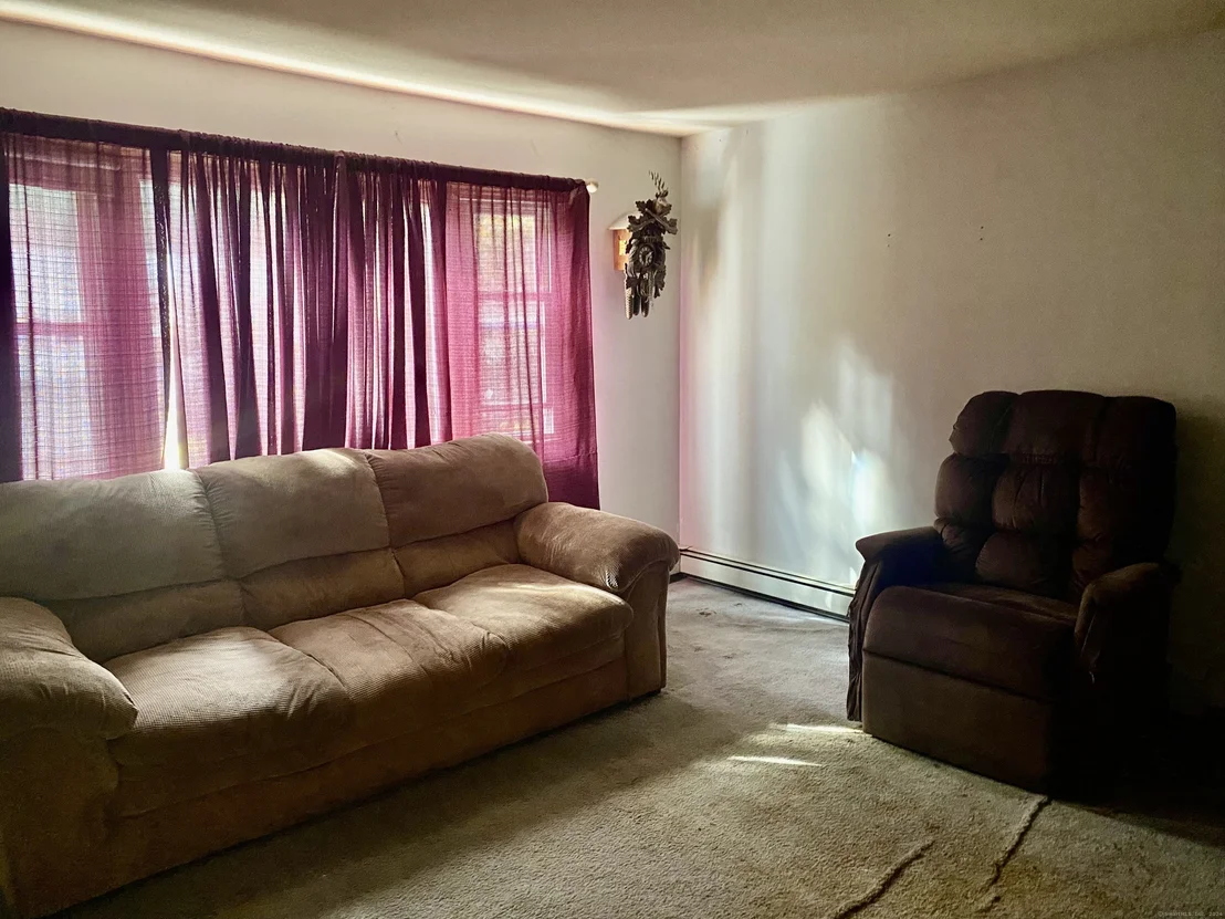 Photo of 100 Nutmeg Drive
