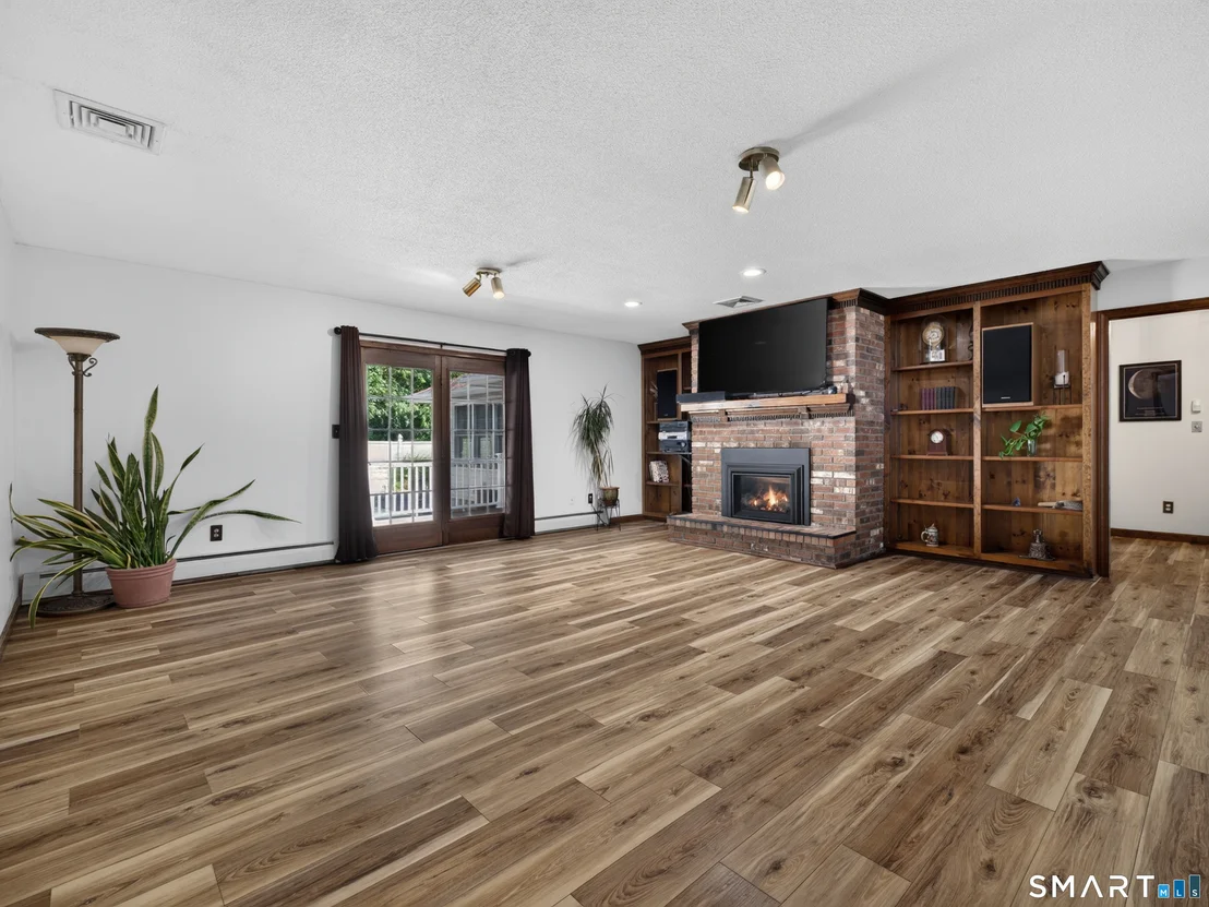 Photo of 269 Black Hill Road