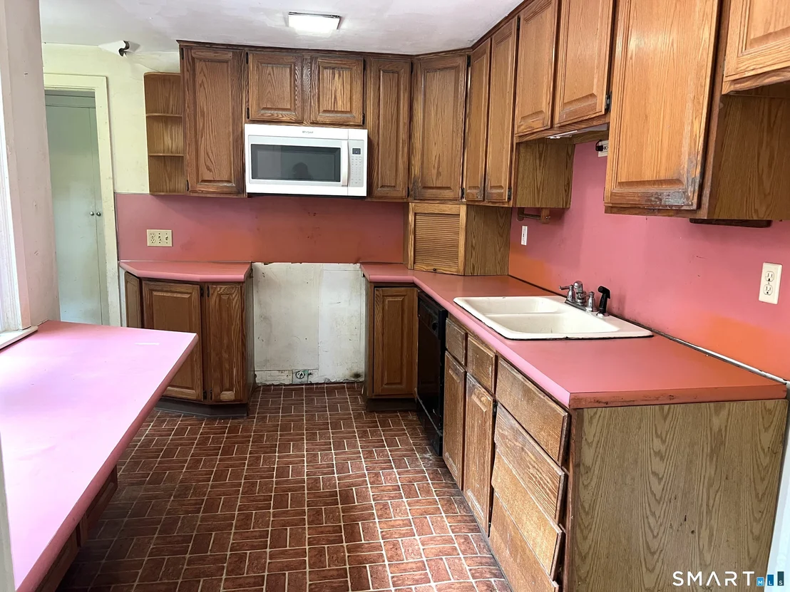 Photo of 75 Black Rock Road