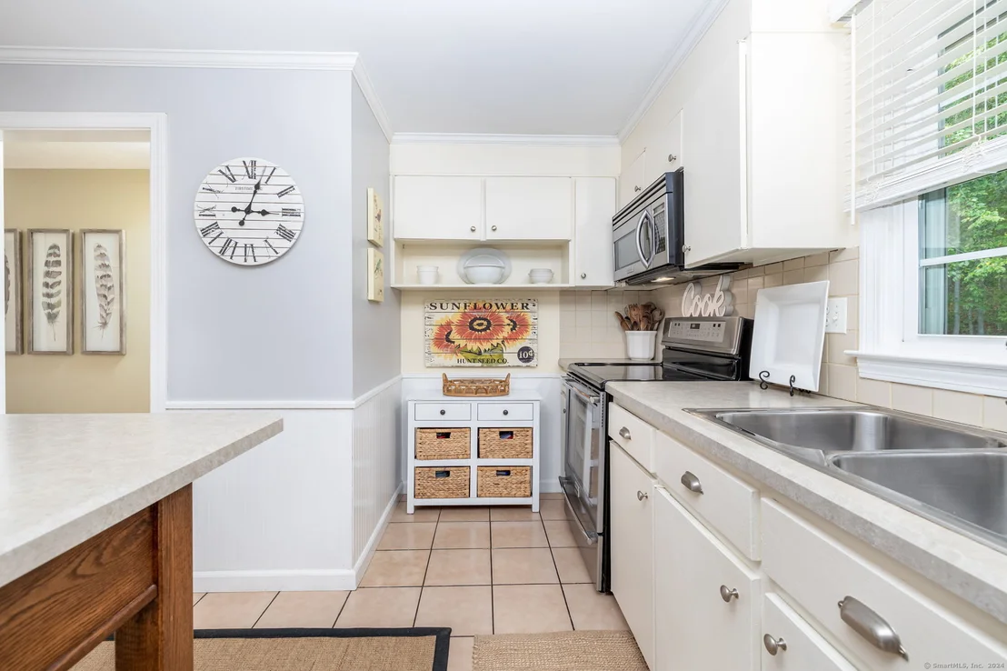 Photo of 37 Bradford Drive