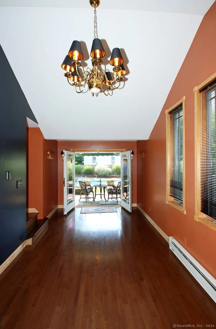 Photo of 33 Vineyard Road