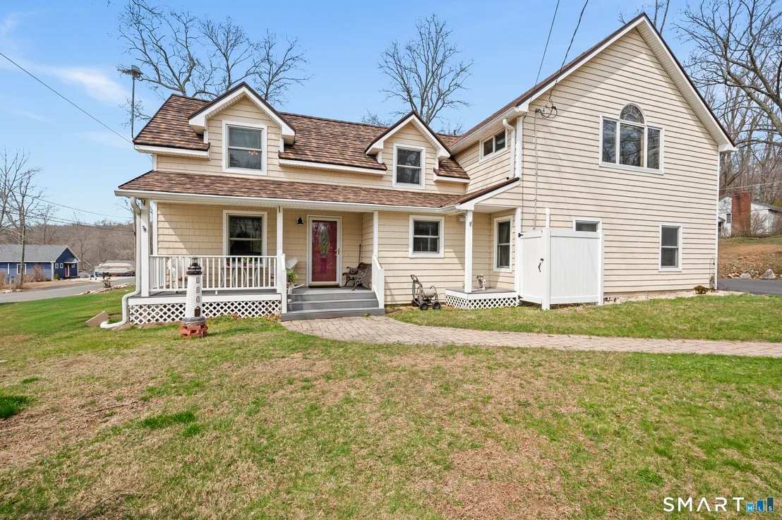 Photo of 220 Springdale Avenue