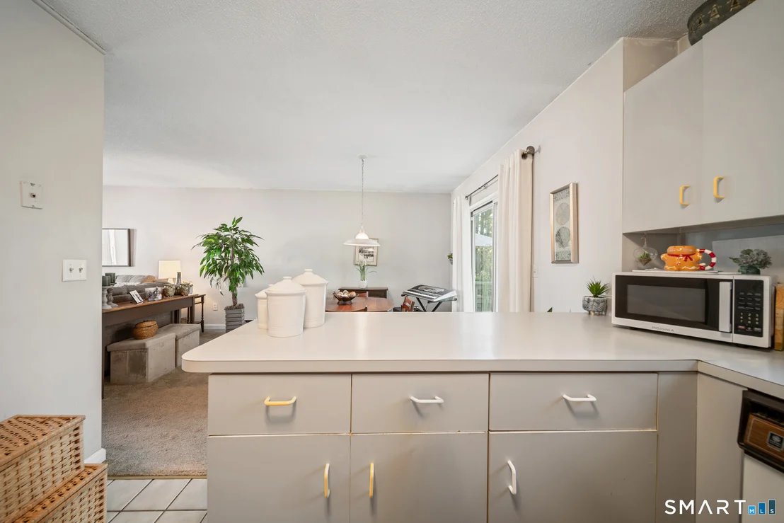 Photo of Unit 13C at 925 Oronoke Road