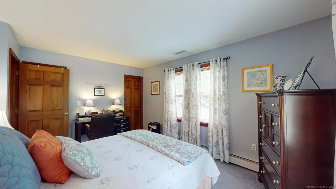 Photo of 305 Broad Brook Road