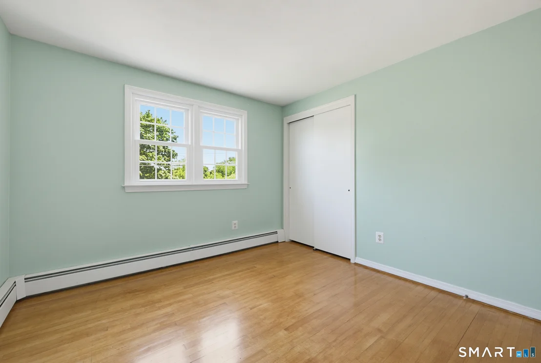 Photo of 17 Riverside Drive
