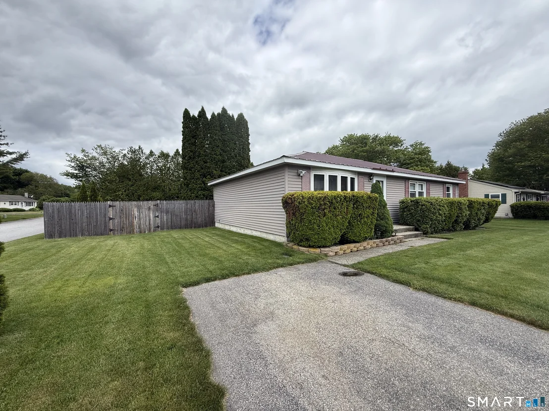 Photo of 22 Porter Plain Road
