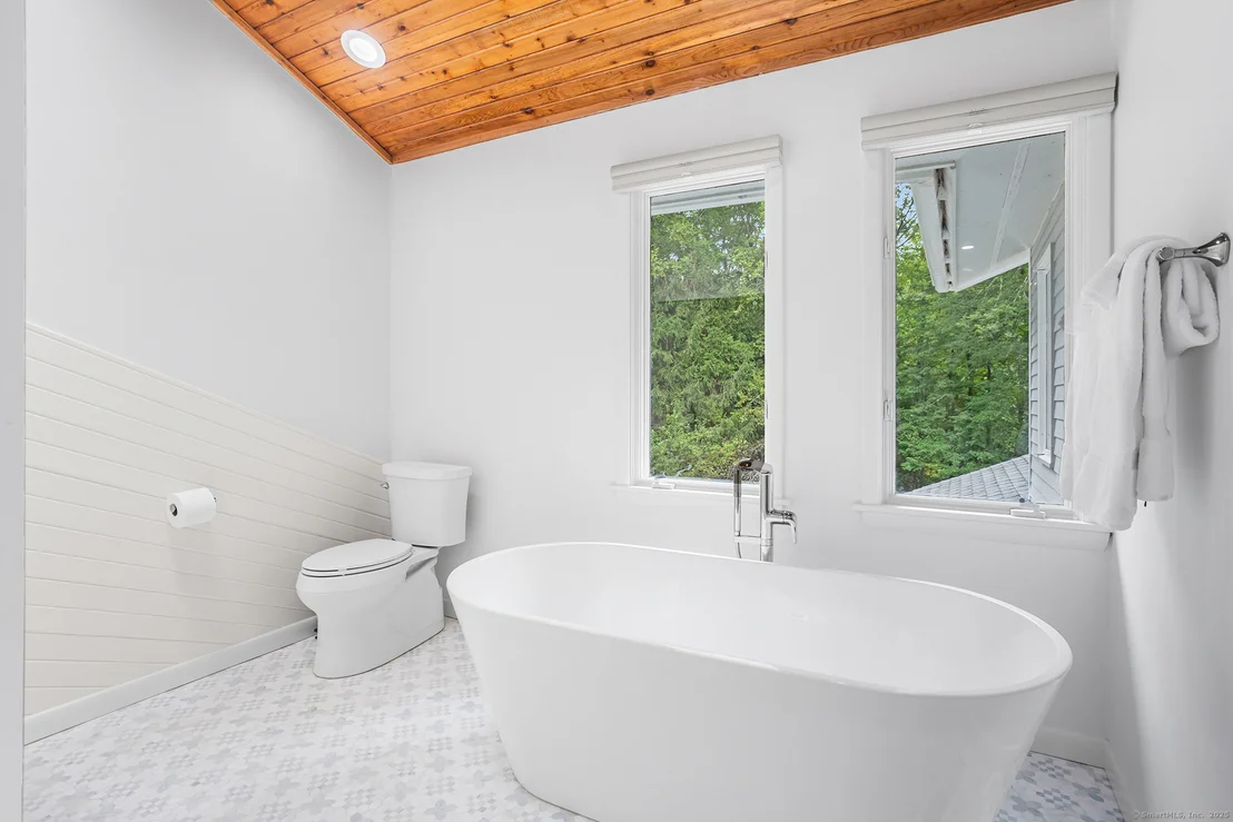 Photo of 335 Georgetown Road