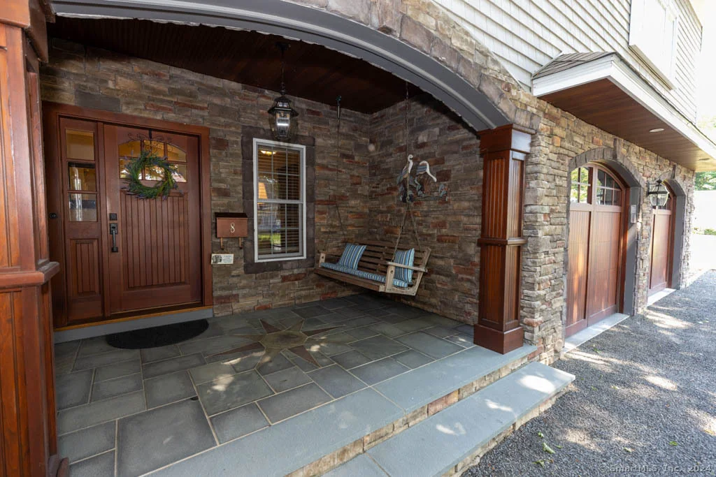 Photo of 8 Maynard Circle