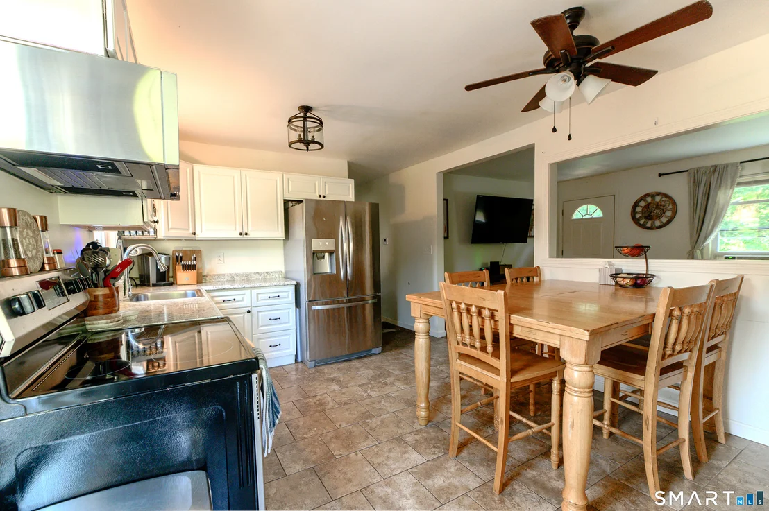 Photo of 847 Sterling Road