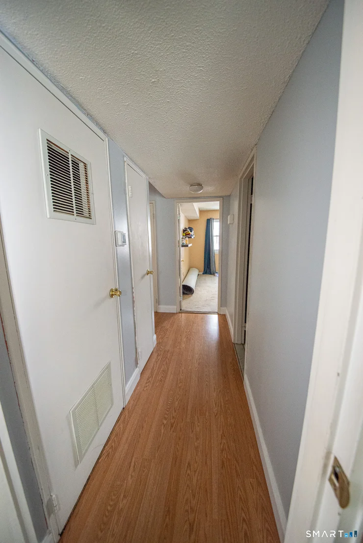 Photo of Unit F at 4 Georgetown Drive