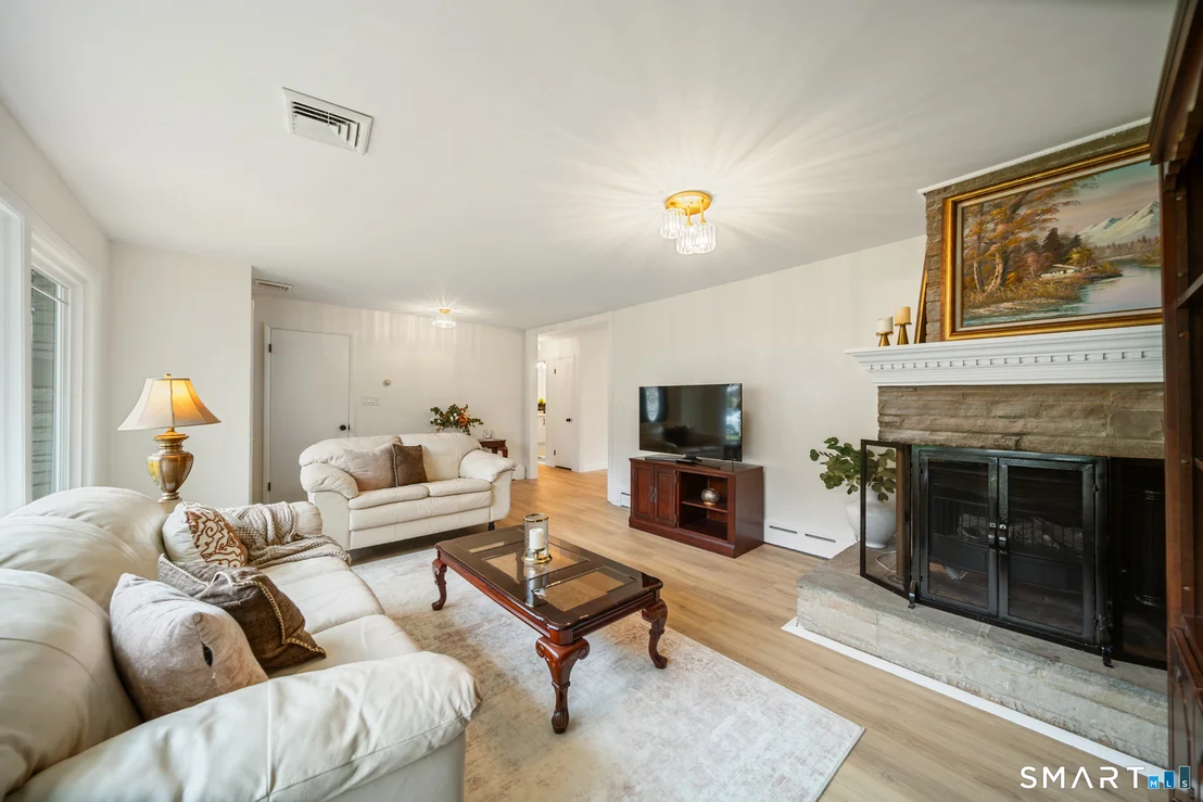 Photo of 20 Mountain View Drive