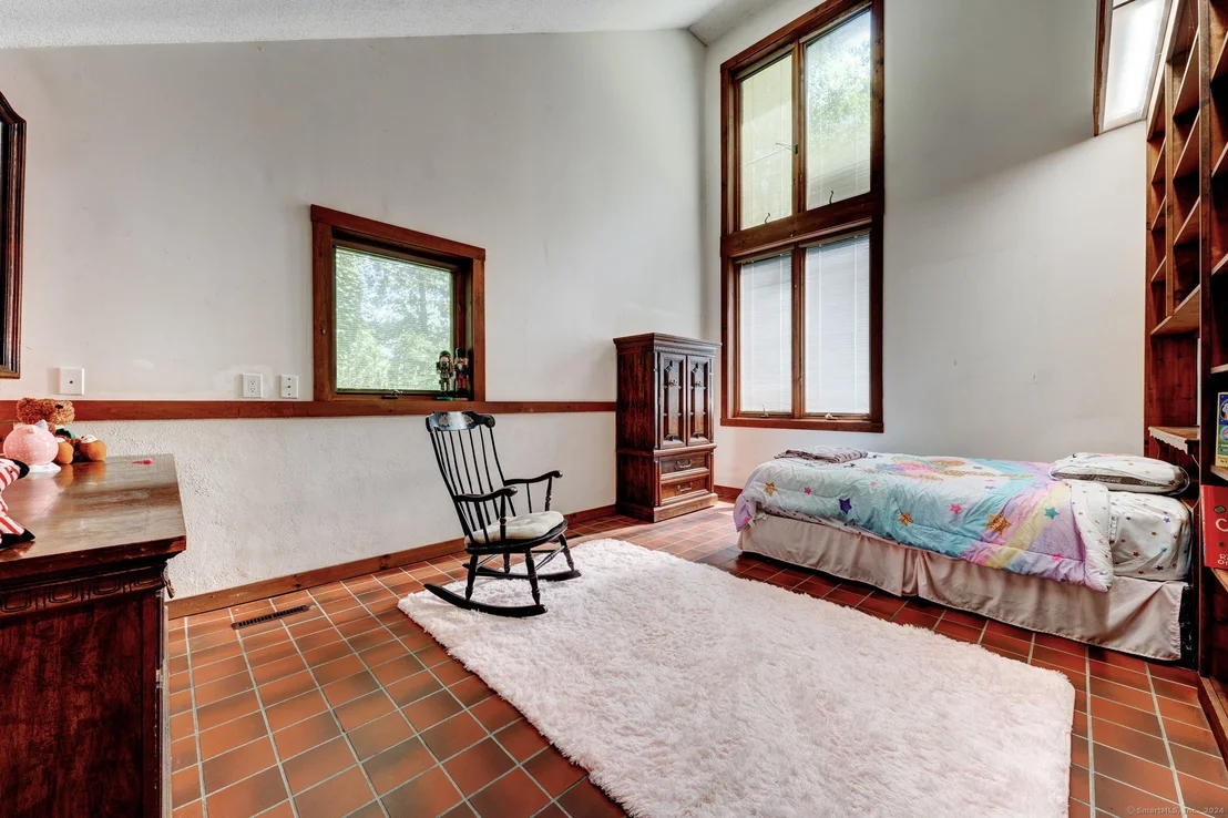 Photo of 76 Davis Road