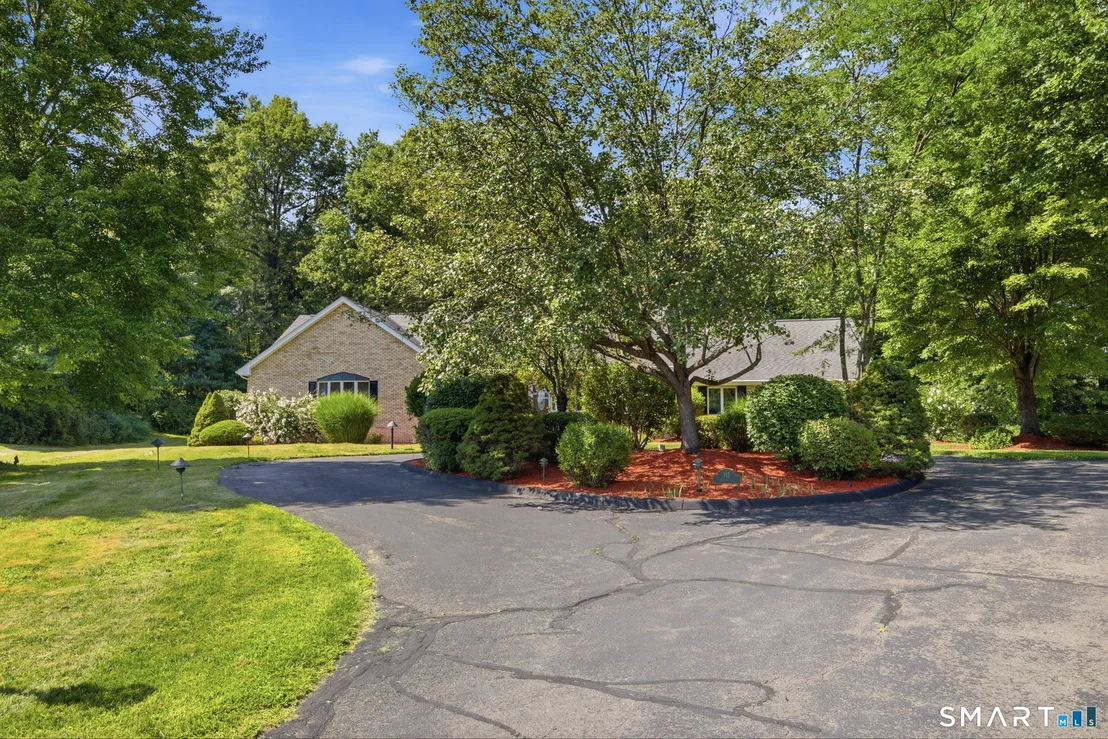 Photo of 115 Somerwynd Lane
