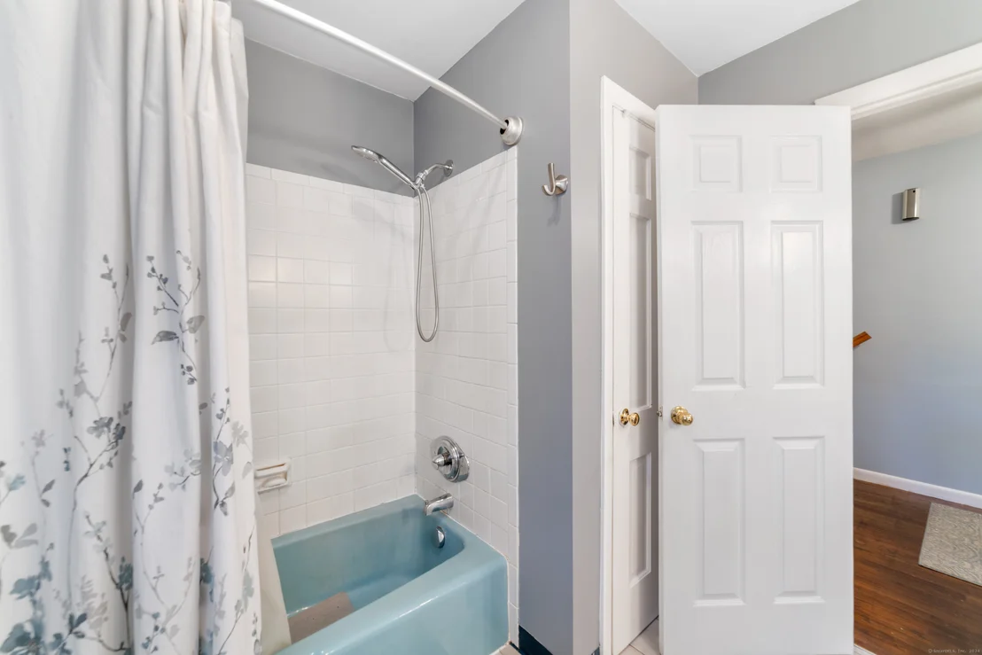 Photo of 25 Longmeadow Drive