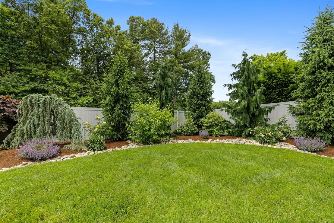 Photo of 2 Raspberry Lane