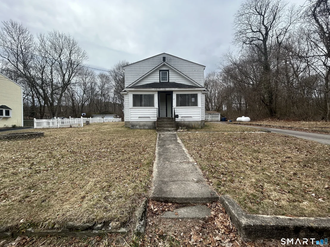 Photo of 17 Comstock Avenue