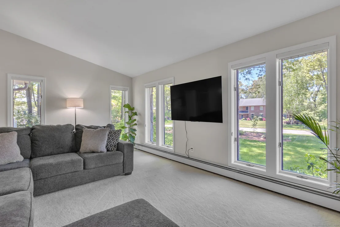 Photo of 96 Stonefield Trail
