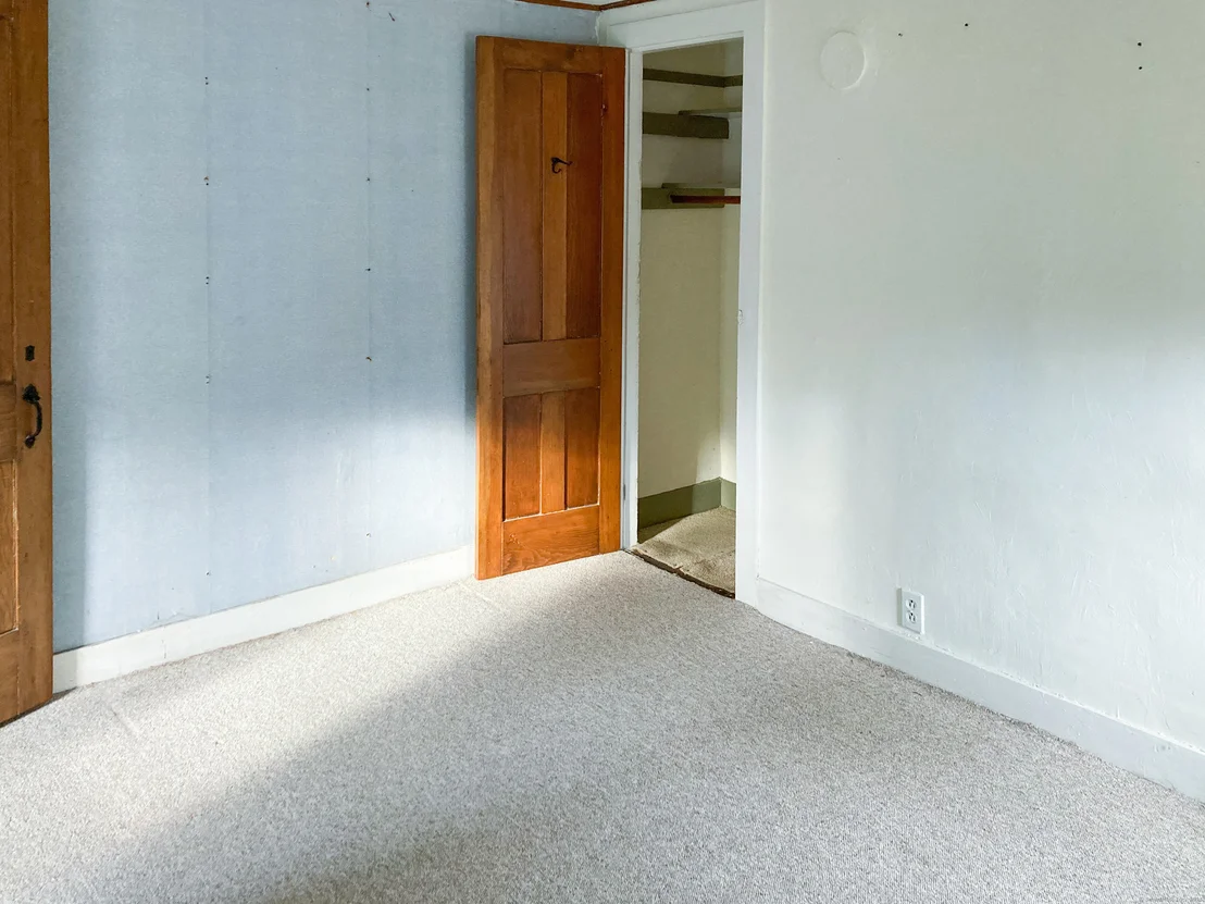 Photo of 908 Trumbull Highway