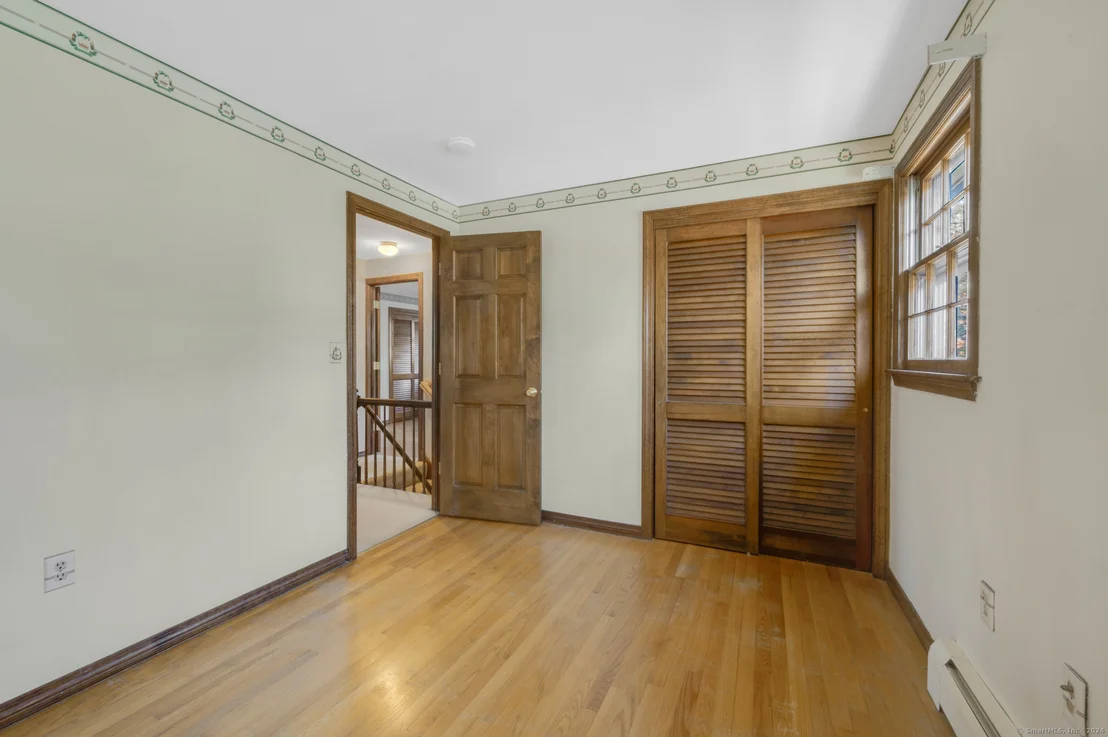 Photo of 8 Valley View Drive