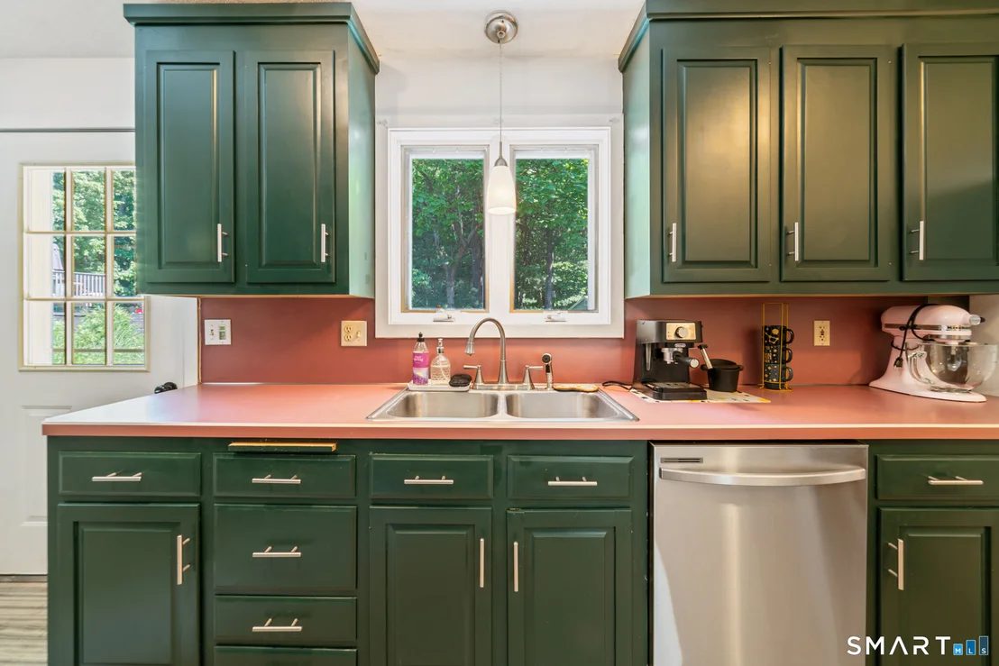Photo of 168 Maple Avenue