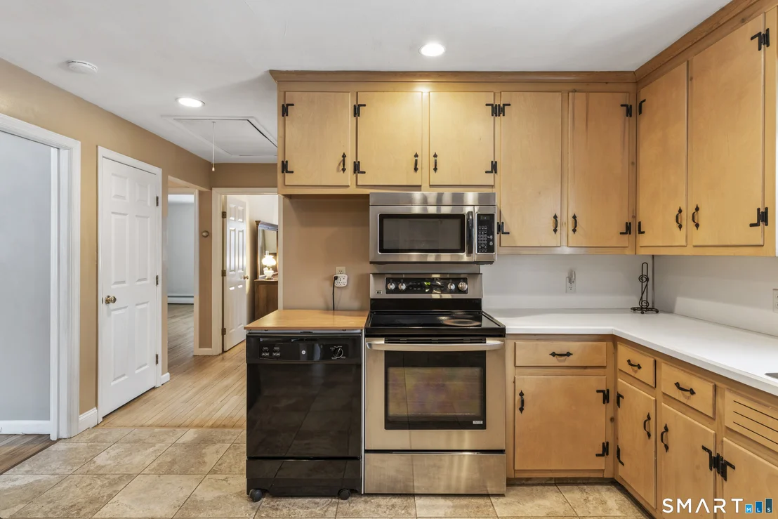 Photo of 6 Crestwood Drive