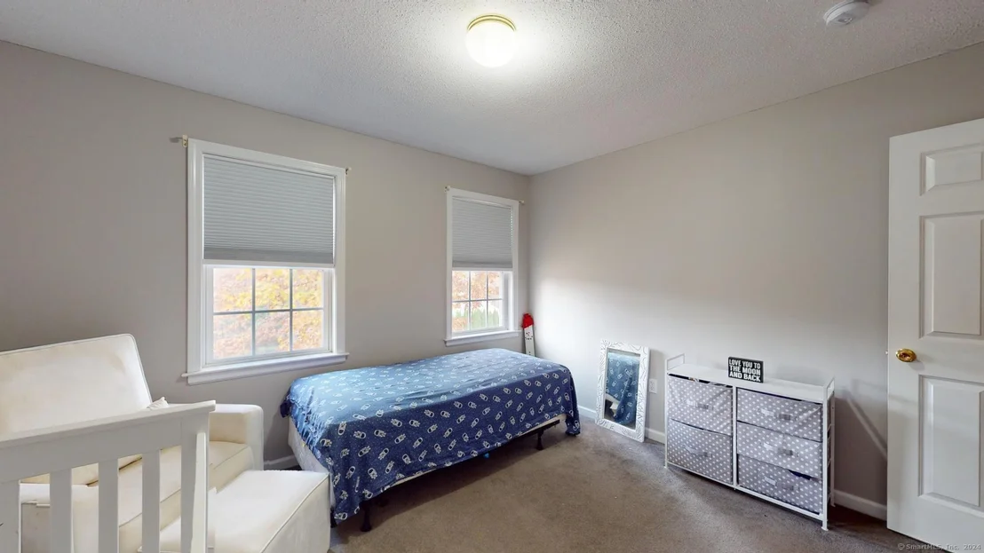 Photo of 19 High Ledge Circle