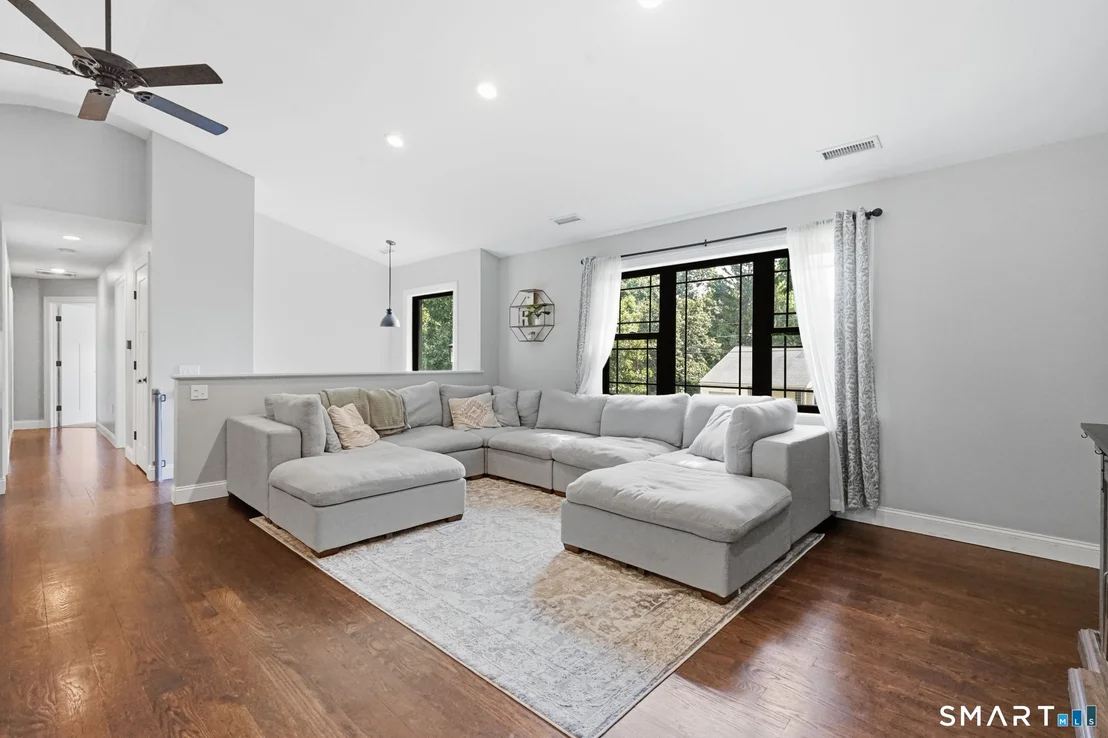 Photo of 11 Booth Road