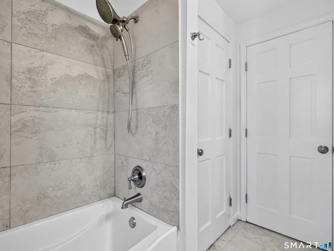 Photo of 7 Hickory Hill Drive