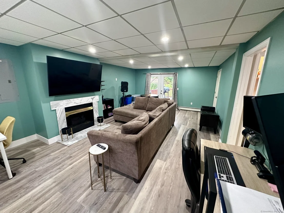 Photo of 904 Bloomfield Avenue