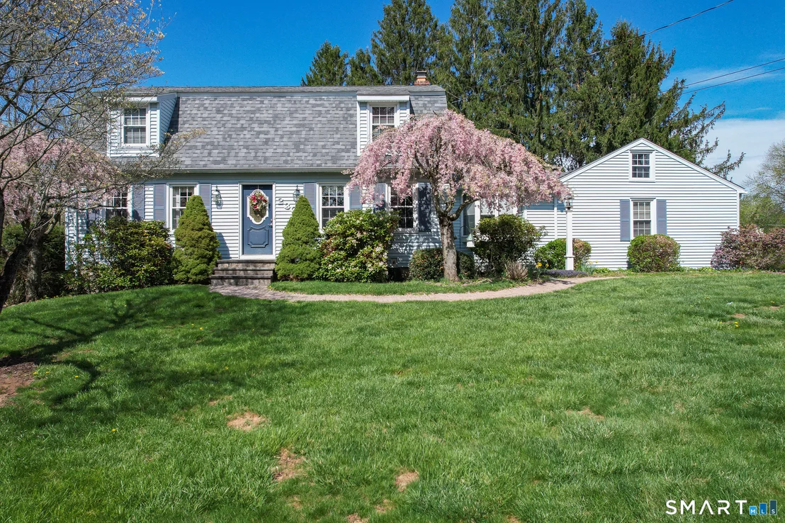 Photo of 230 Wallingford Road