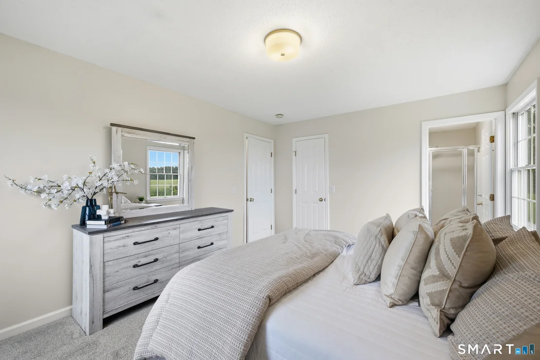 Photo of 35 Heritage Drive