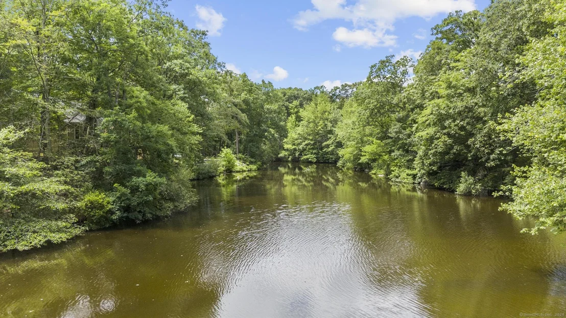 Photo of 35 Deep Valley Road