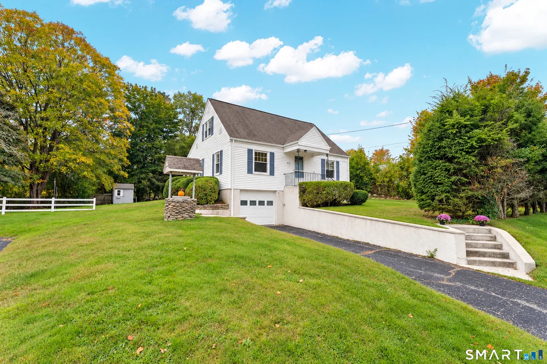 Photo of 282 Boston Post Road