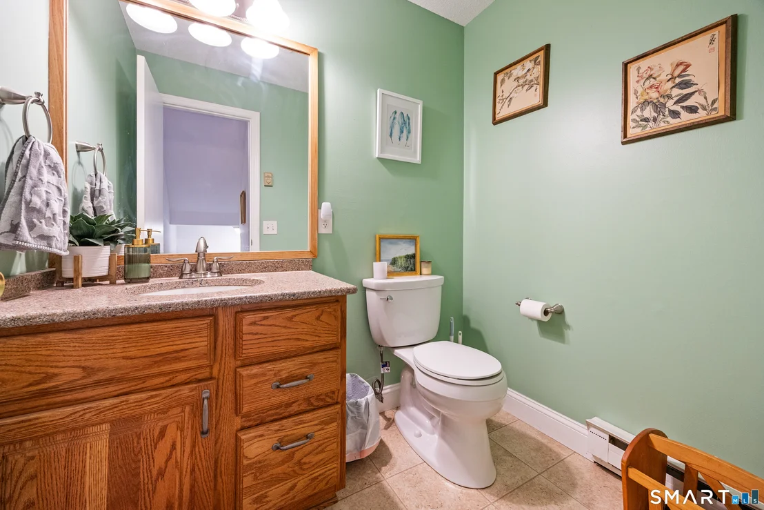Photo of Unit 41D at 925 Oronoke Road