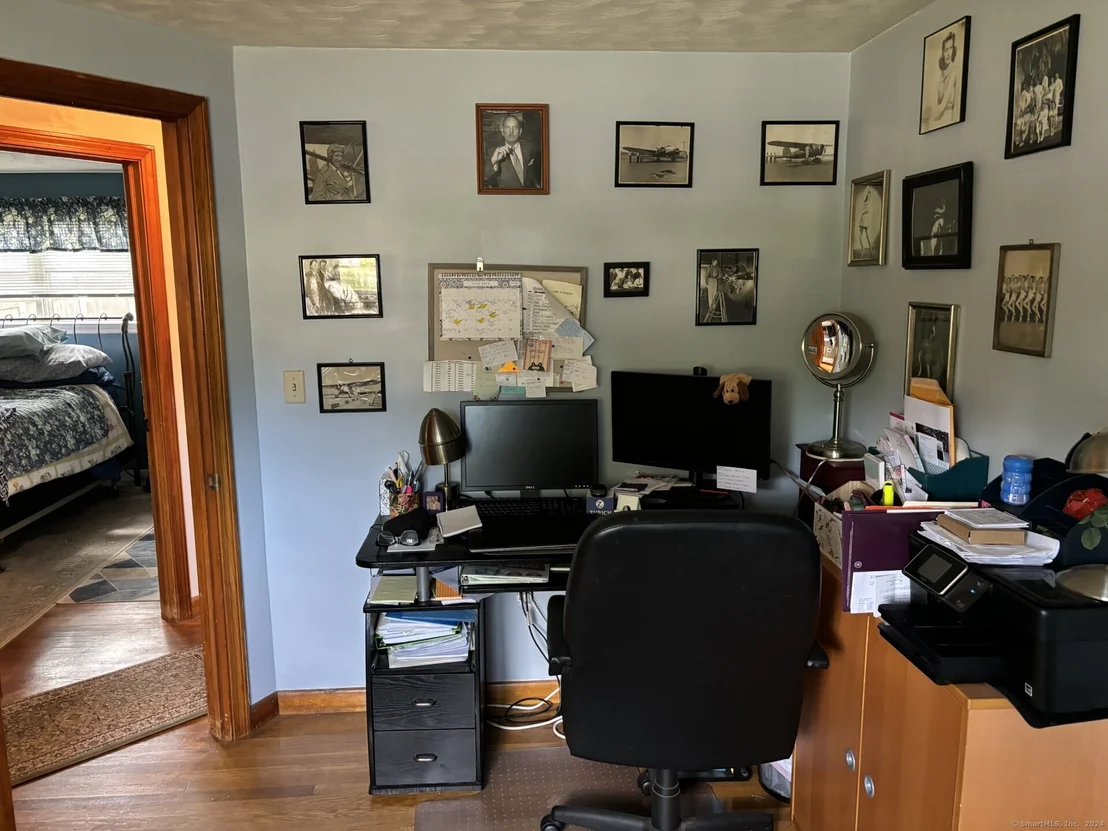 Photo of 30 Quaker Lane
