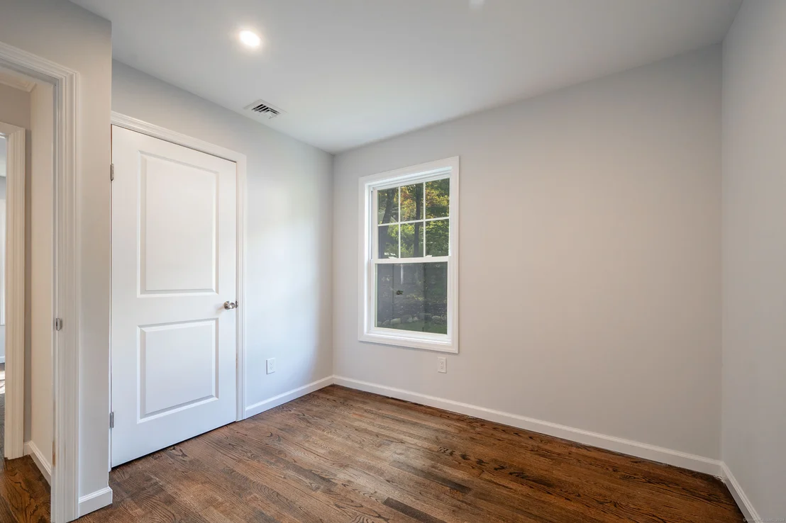 Photo of 74 Hillandale Road