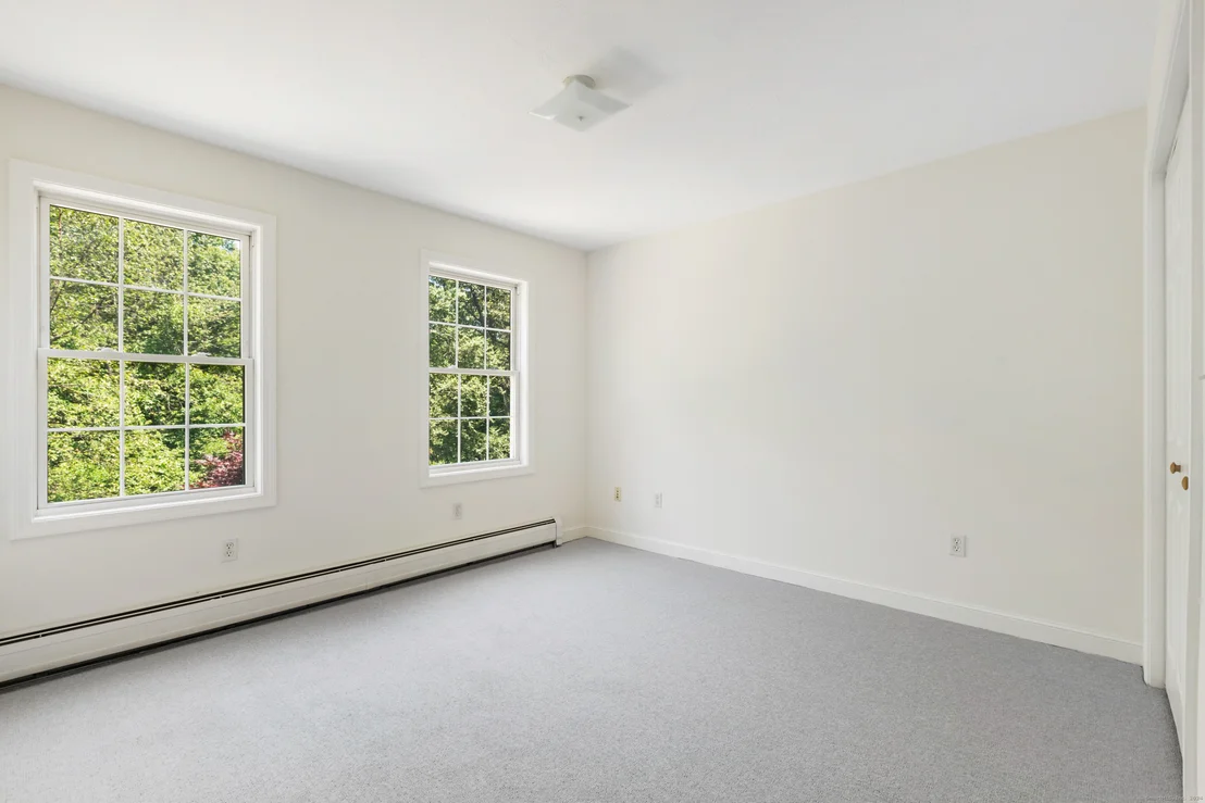 Photo of 341 Quaddick Road