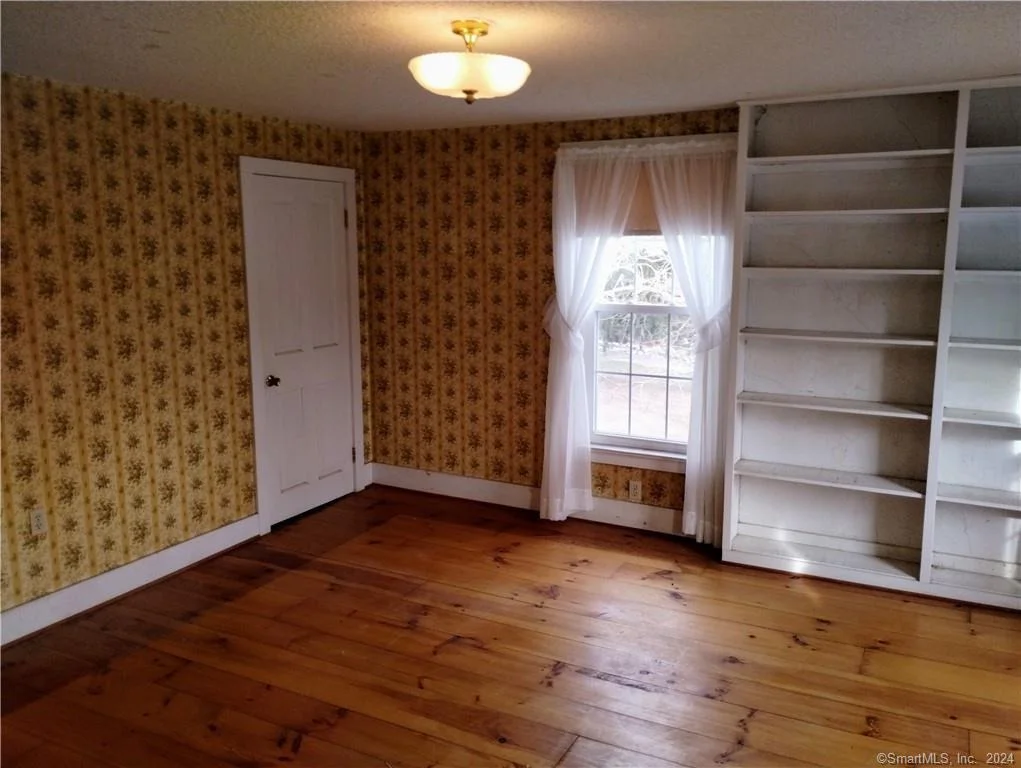Photo of 448 Shore Road