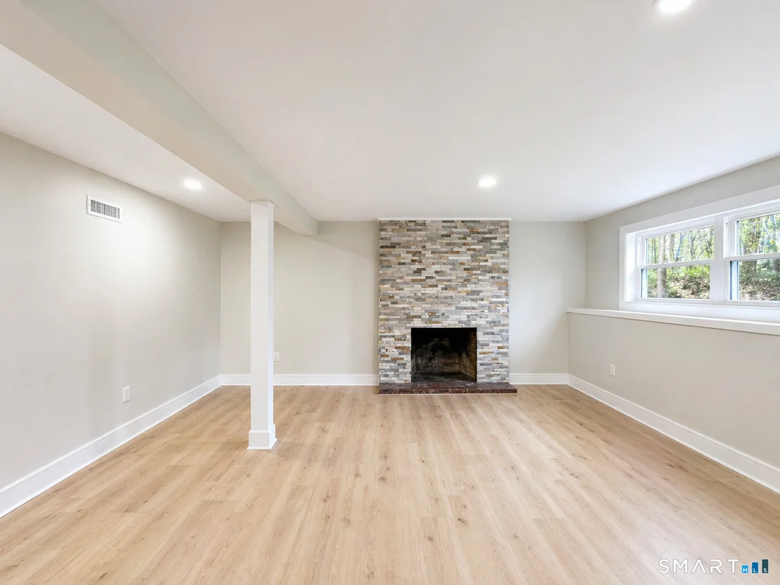 Photo of 96 Robin Circle
