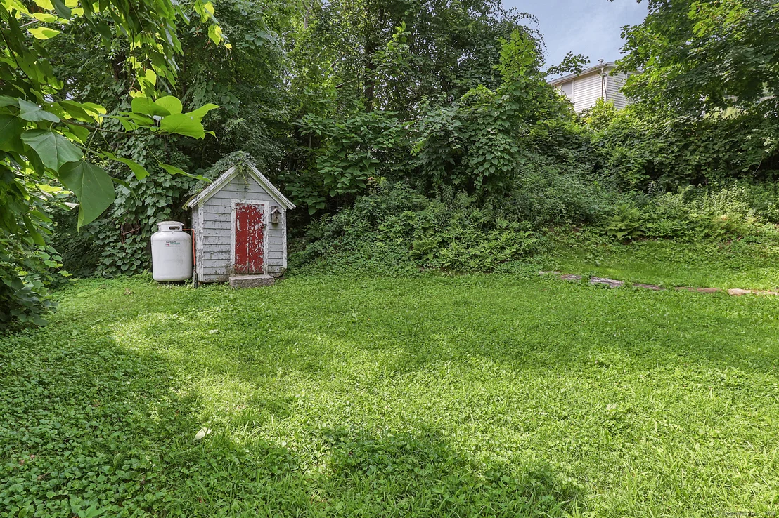 Photo of 75 Maple Street