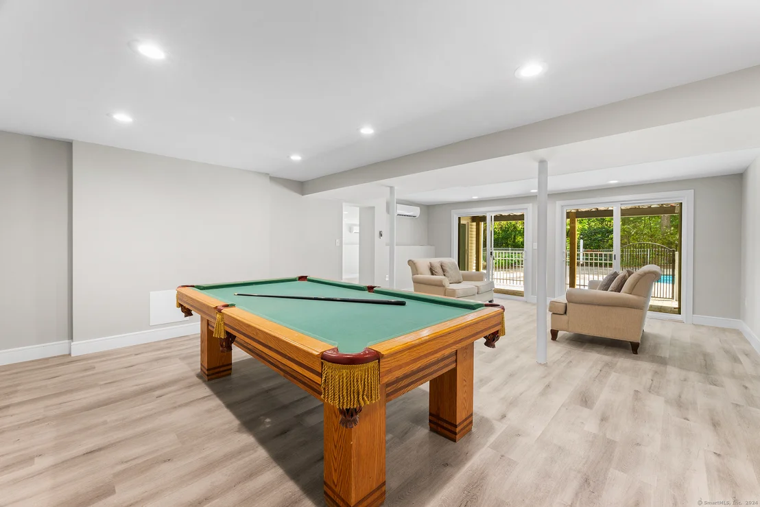 Photo of 16 Ariel Way