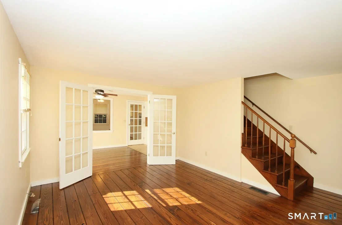 Photo of 662 Forest Road