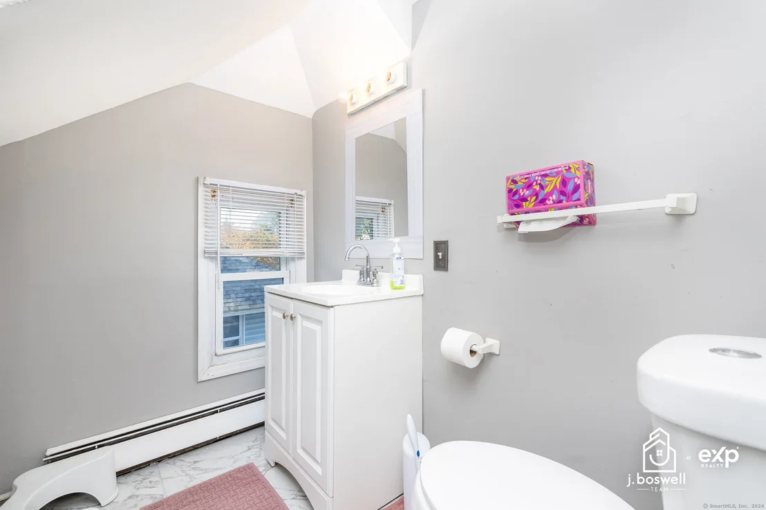 Photo of 655 Winthrop Avenue