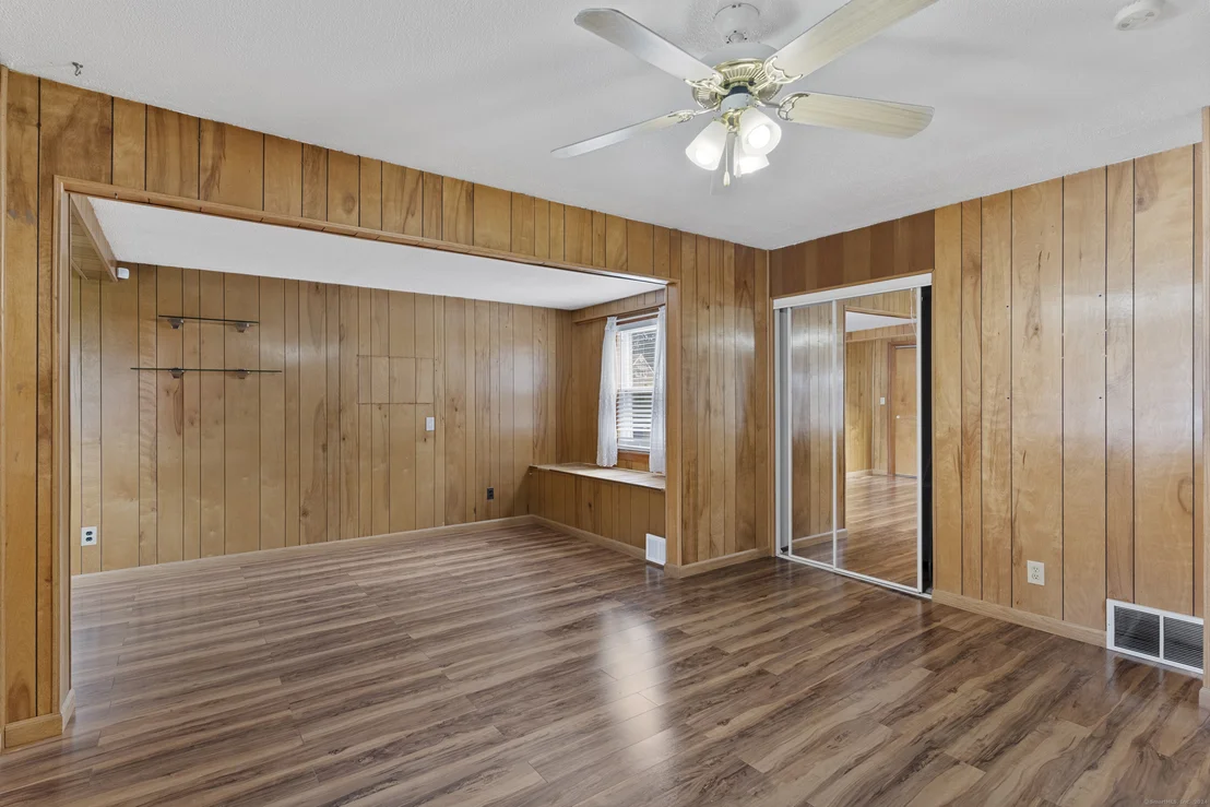 Photo of 70 Meadowbrook Road