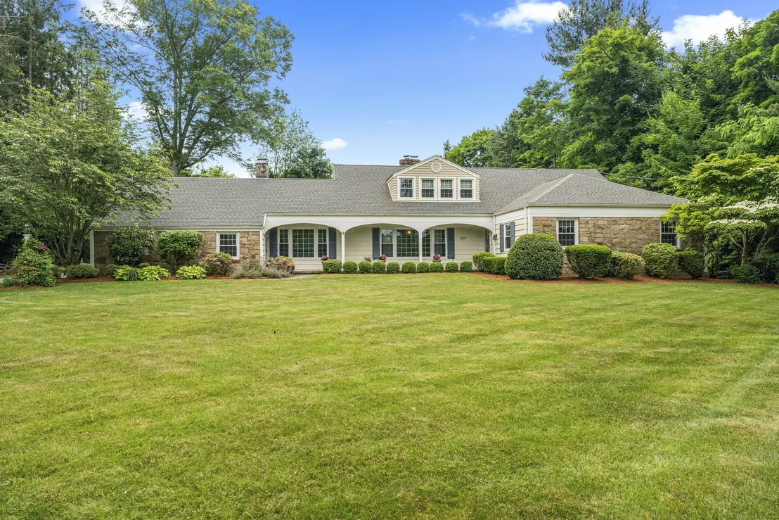 Photo of 691 Buttonball Road