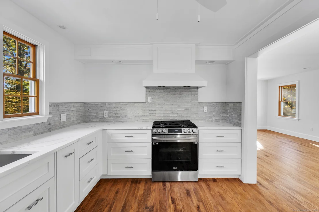 Photo of 31 Cedarhurst Lane